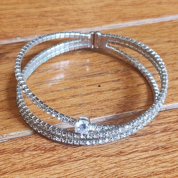 Fashion Bracelet * Bundle and Save! - Picture 5 of 7